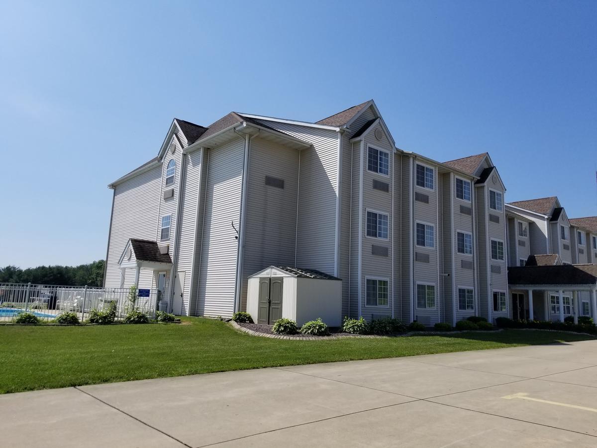 Mariner'S Village Resort Carlyle Buitenkant foto