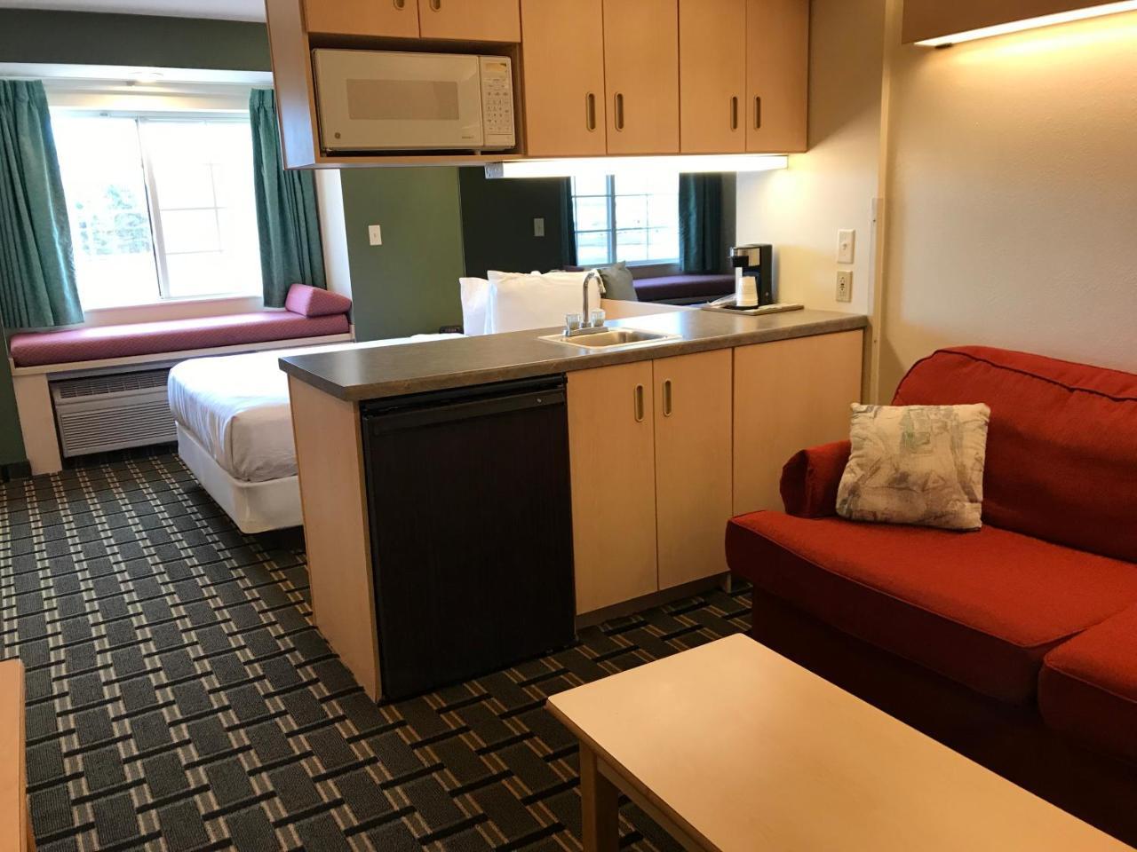 Mariner'S Village Resort Carlyle Buitenkant foto
